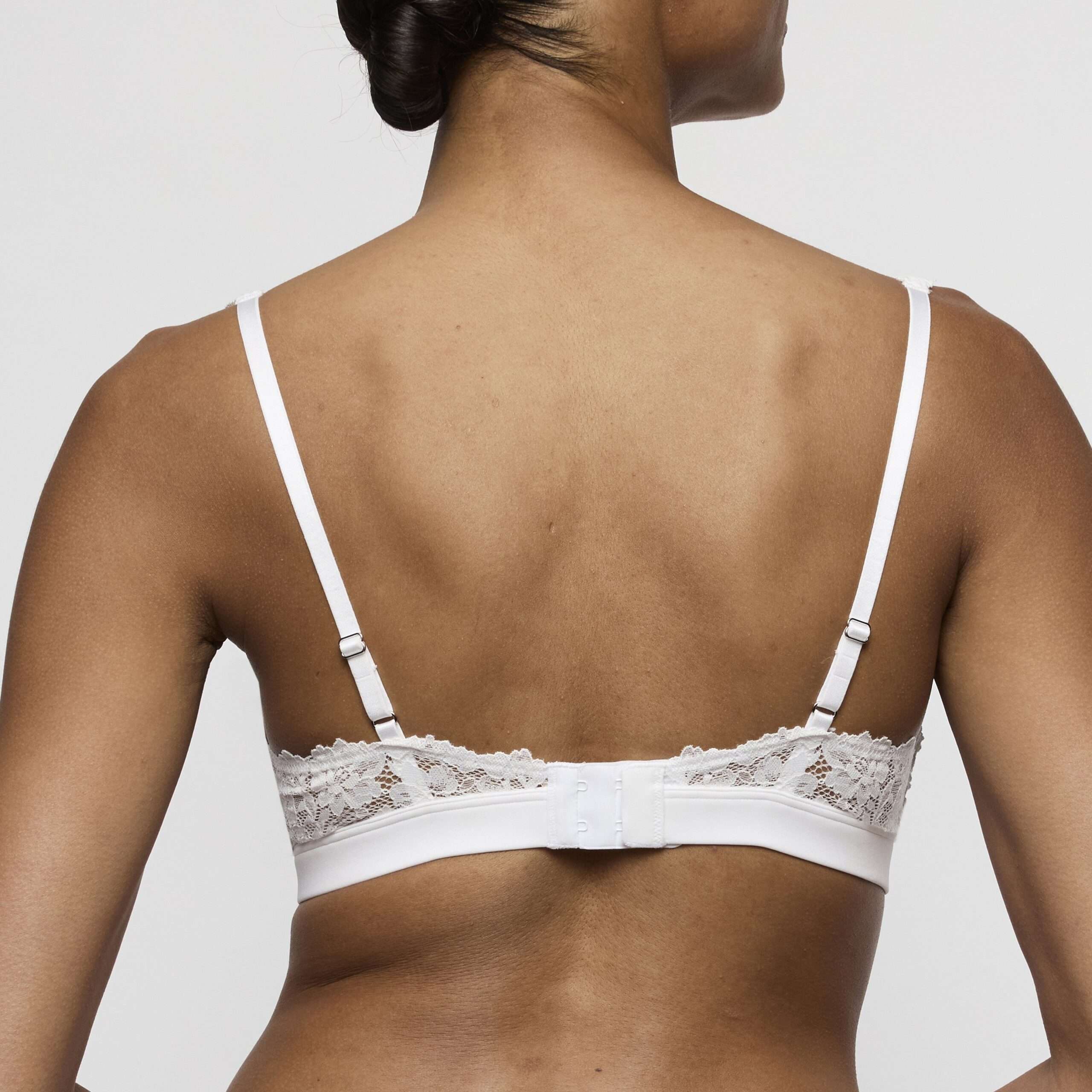 SOFT STUDIO natuur voorgevormde bralette