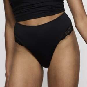 SOFT STUDIO zwart string