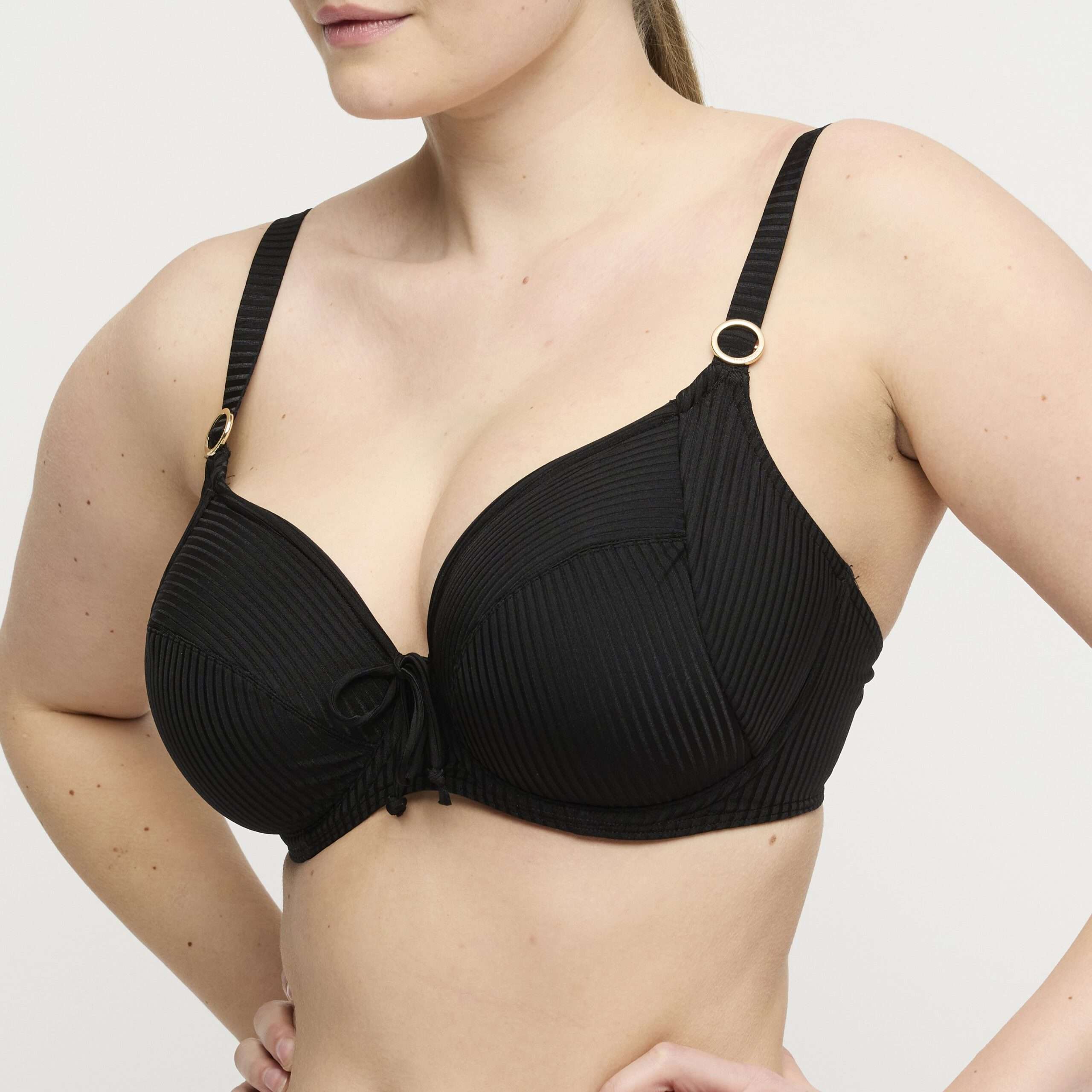 DELRAY zwart volle cup bikinitop